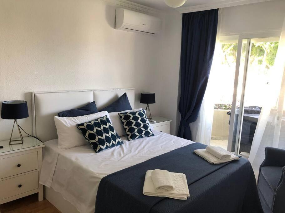 Apartamento Torremolinos 5 Personas + Parking + Piscina Todo El Ano Esterno foto