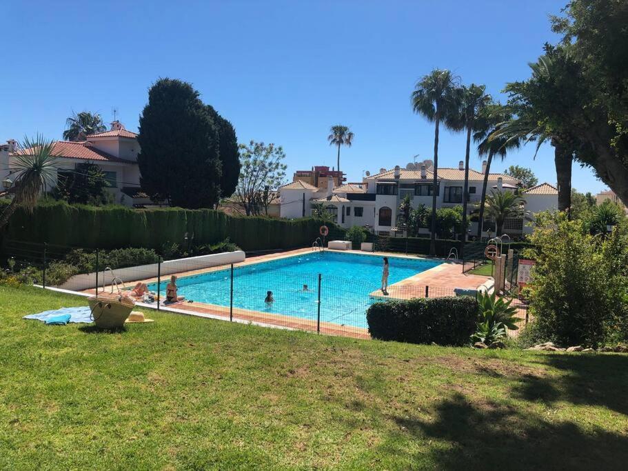 Apartamento Torremolinos 5 Personas + Parking + Piscina Todo El Ano Esterno foto